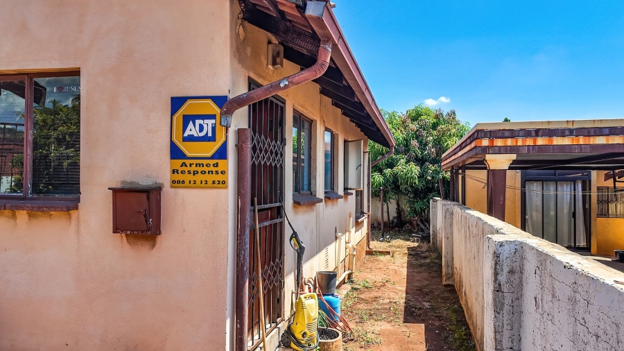 3 Bedroom Property for Sale in Tlhabane West North West